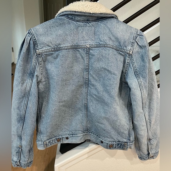 Levi's Blue Jean Jacket with White Sherpa Lining - Picture 2 of 5